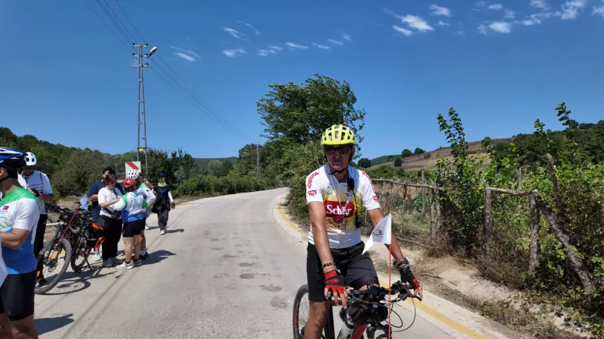 Kocaeli’de Engelsiz Pedallar Umuda Döndü: Görme Engelliler Tandem Bisikletlerle Şehri Keşfetti