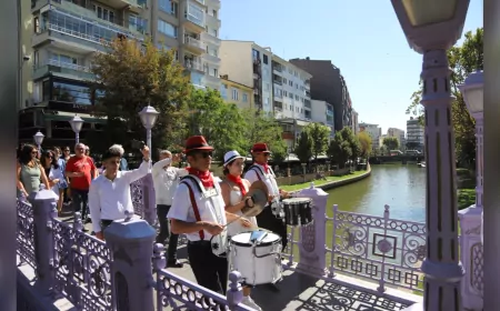 Eskişehir’in Kurtuluş Coşkusu Bando Gösterileriyle Zirveye Ulaştı