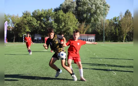 “Zaferden Kurtuluşa Mini Minikler Futbol Şenliği” Renkli Görüntülerle Tamamlandı