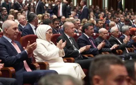 Emine Erdoğan: “30 Ağustos Zaferi’nin ruhu milletimizin yüreğinde ilelebet yaşayacak”