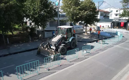 Başiskele Sahilinde Üstyapı Yenileniyor: Trafik ve Yaya Güvenliği Artıyor