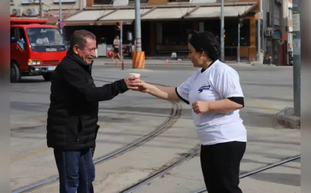 Eskişehir’de Toplu Taşıma Kullananlara Sıcak Çorba Jesti
