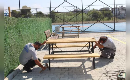 Antalya Büyükşehir’den Okul ve Kamu Alanlarına Bank ve Piknik Masası Desteği