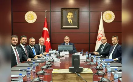 Bakan Yardımcısı Gürcan, Otomotiv Sektörü Temsilcileriyle Bir Araya Geldi