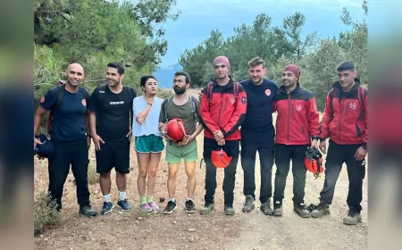 İzmir İtfaiyesi, Balçova’daki kayalıklarda mahsur kalan üç genci kurtardı