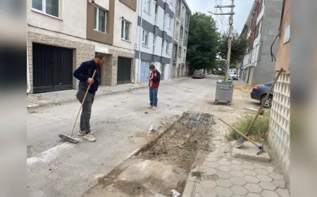 Tepebaşı Belediyesi Sütlüce Mahallesi’nde Bozuk Asfaltı Yeniliyor