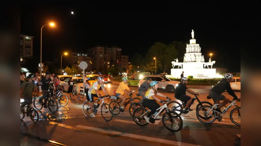 Eskişehir’in Kurtuluşu Bisikletli Kültür Turu ile Kutlandı