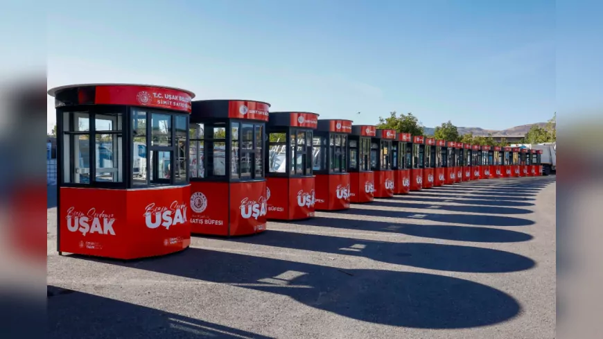 Uşak Belediyesi’nden Simitçi Esnafına Büyük Destek: 22 Modern Büfe Teslim Edildi