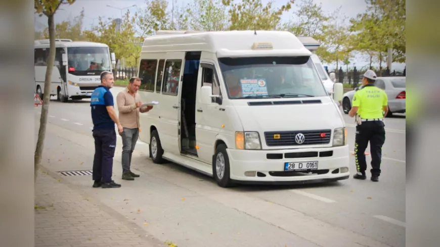 Giresun’da Zabıta Ekiplerinden Dolmuşlarda Cam Filmi Denetimi