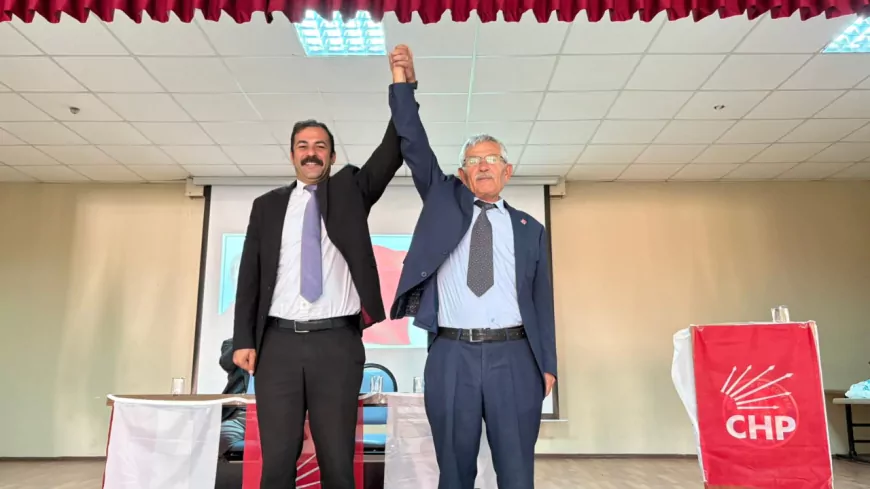 CHP Mahmudiye İlçe Kongresi Tamamlandı: Ramazan Karataş Yeniden Başkan Seçildi