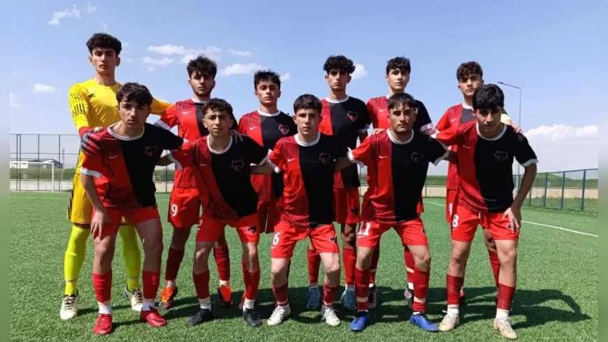 Büyükşehir Belediyespor’dan Vanspor’a Altyapı Desteği