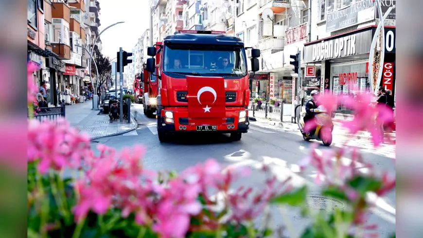 Yalova’da İtfaiyecilik Haftası’na şehir turuyla dikkat çekildi