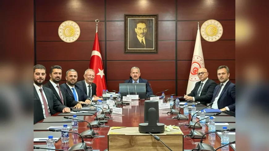 Bakan Yardımcısı Gürcan, Otomotiv Sektörü Temsilcileriyle Bir Araya Geldi