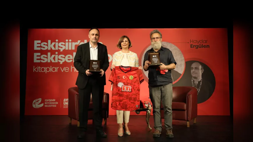 Şiir ve Futbol Eskişehir’de Aynı Sahada Buluştu: “Eskişiir’den Eskişehirspor’a” Söyleşisi Yoğun İlgi Gördü