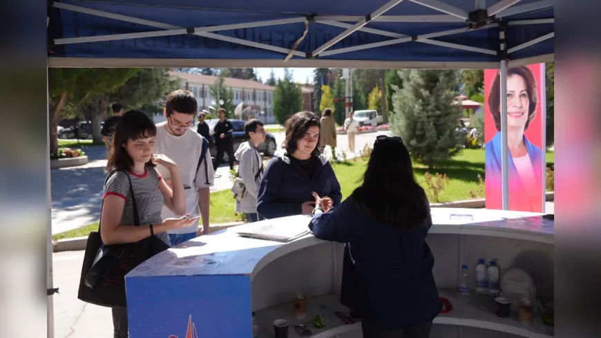 Eskişehir Büyükşehir Belediyesi’nden üniversite öğrencilerine sıcak karşılama