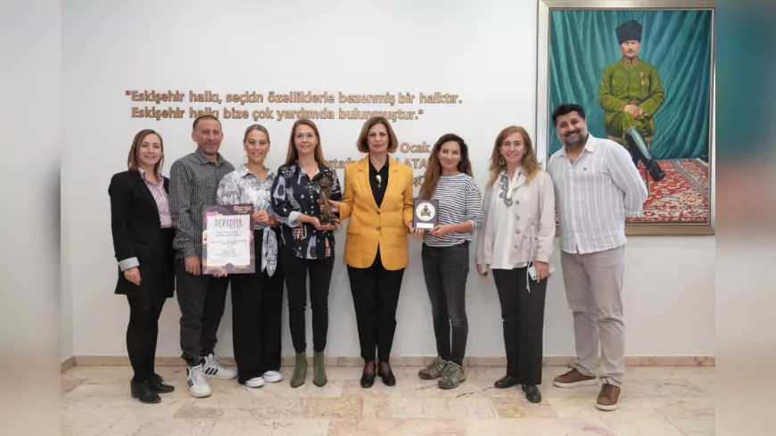 Eskişehir Şehir Tiyatroları, Avrupa’nın Prestijli Festivalinden Ödülle Döndü