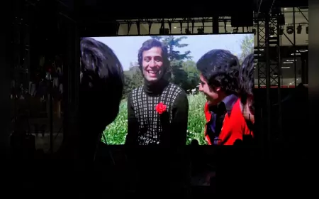 Kocaeli Kitap Fuarı’nda Hababam Rüzgârı: Açık Havada Nostaljik Film Keyfi