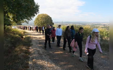Sakarya’da Sonbahar Doğa Yürüyüşleri Elmalı-Aslanlar Göleti Parkuru ile Başladı
