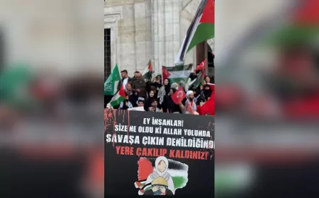 İstanbul’da Gazze İçin Tek Yürek: “Sumud ve Özgürlük Filoları”na Destek Yürüyüşü