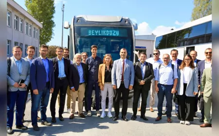 Paris'ten İstanbul’a Teknik Ziyaret: RATP Heyeti Metrobüs Sistemini İnceledi