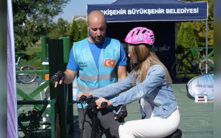 Eskişehir Büyükşehir’den Yetişkinlere Bisiklet ve Elektrikli Araç Eğitimi