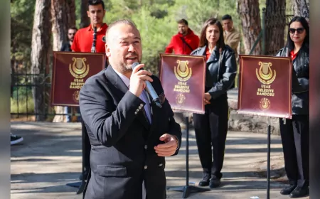 Başkan Yalım 4 Ekim Hayvanları Koruma Gününde Çocuklarla Buluştu