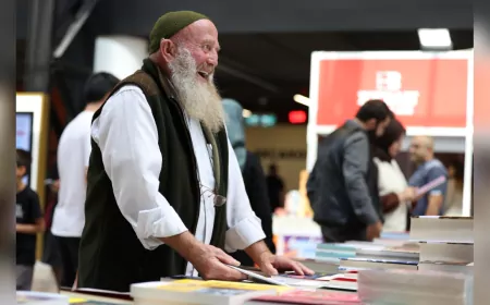 Kocaeli Kitap Fuarı’nın Değişmeyen Yüzü: Maksut Amca “Kitap Benim Hayatım” Diyor