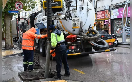 Yalova Belediyesi’nden Aşırı Yağış Sonrası 154 Noktaya Hızlı Müdahale