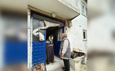 Büyükşehir Taraklı’da Gönüllere Dokundu: Özel Bireylere Ev Ziyaretiyle Destek