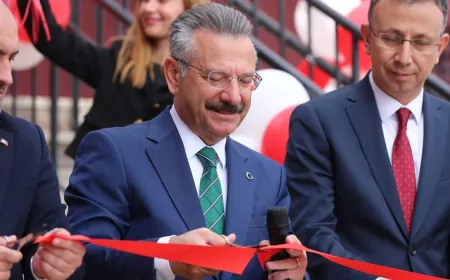Eskişehir'de İki Yeni Okul Hizmete Açıldı: Vali Aksoy’dan Eğitime Tam Destek