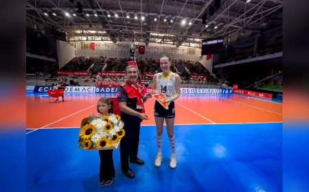 Voleybolun Yıldızlarından İzmir İtfaiyesi’ne Alkışlarla Teşekkür