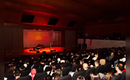 Bursa Festivali’nde Şiir ve Müzik Aynı Sahnede Buluştu