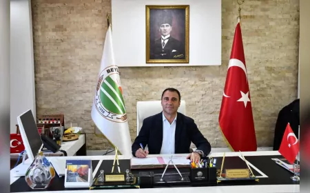 Beylikova Belediye Başkanından Üniversite Öğrencilerine 15 Bin TL Destek