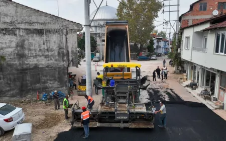 İnegöl Çitli Mahallesi Sıcak Asfalta Kavuştu: “Yılların Çilesi Bitti”