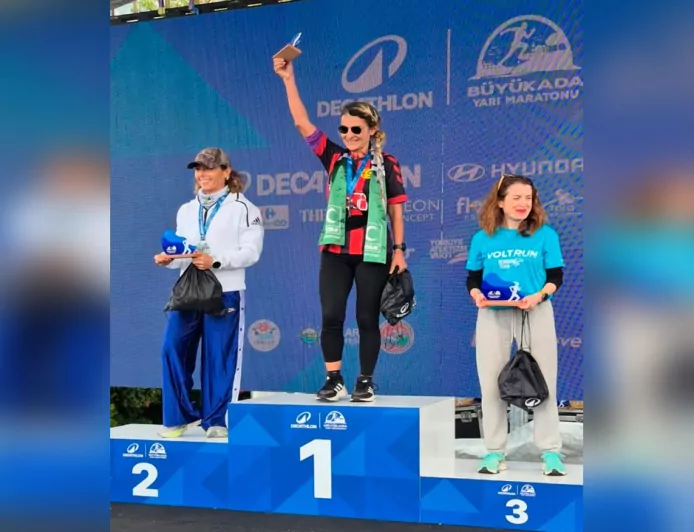 Eskişehirli Sporculardan Büyükada Yarı Maratonu’nda Çifte Zafer