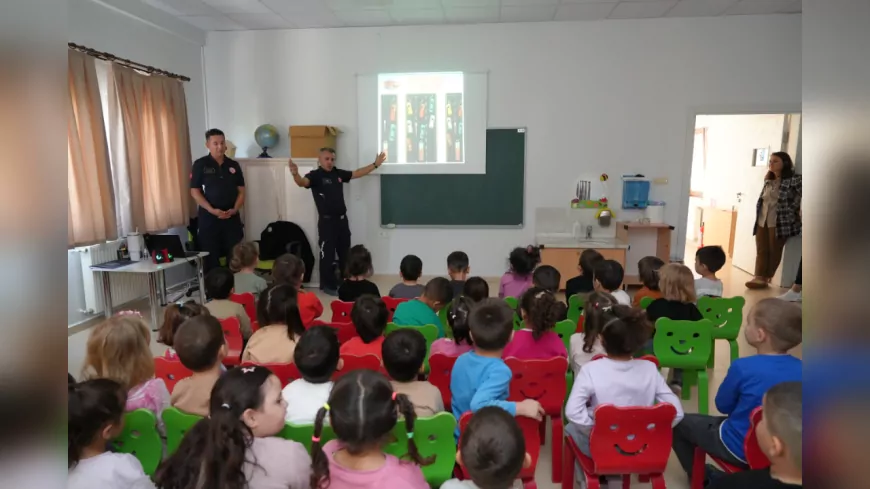 Minikler, İtfaiyecilik Haftası’nda Kahraman İtfaiyecilerle Buluştu