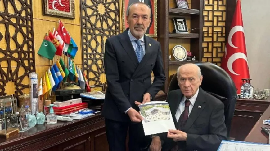 Horasan Erenleri Dergâhı Cemevi Açılışının İlk Davetiyesi Bahçeli’ye Takdim Edildi
