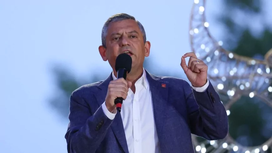 Özgür Özel’den Sert Eleştiri: “Meşruiyet Milletten Alınır, Trump’tan Değil”