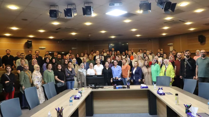 Kocaeli Büyükşehir Belediyesi’nden Personele Etkili ve Hızlı Okuma Eğitimi