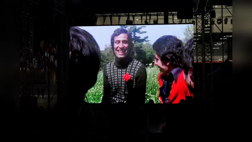 Kocaeli Kitap Fuarı’nda Hababam Rüzgârı: Açık Havada Nostaljik Film Keyfi