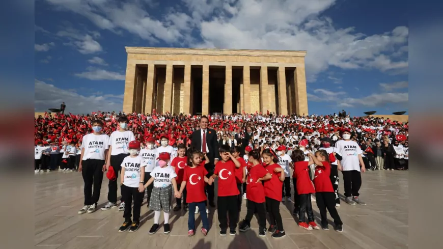 Türkiye, LÖSEV’in Çağrısına Kulak Verdi: 100 Bine Yakın Kişi Anıtkabir’e Akın Etti