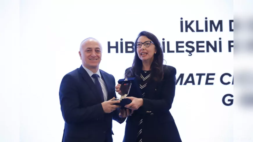 İl Müdürü Yüksel Çil’e Birleşmiş Milletler’den İklim Duyarlı Tarım Projesine Plaket