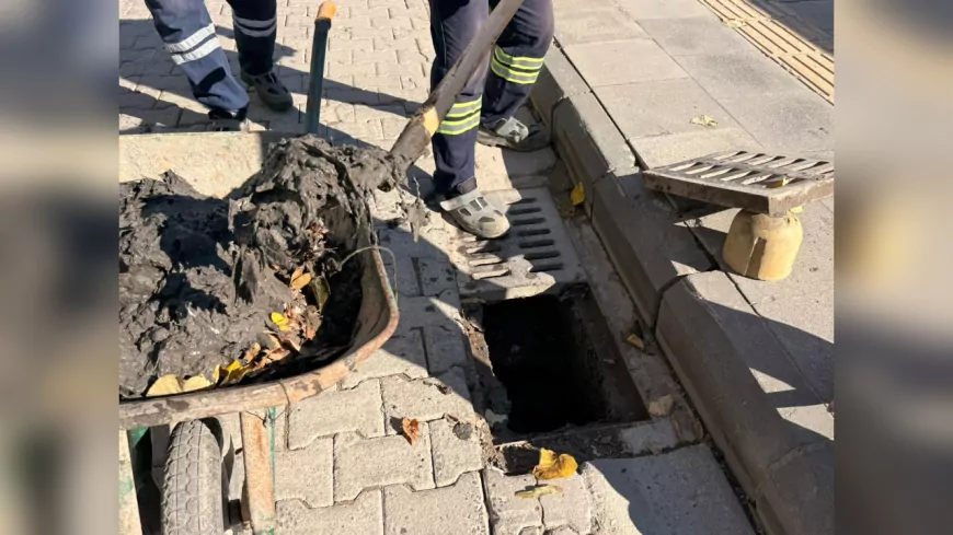 Yalova Belediyesi’nden Yağmur Suyu Hatlarında Kapsamlı Temizlik Seferberliği