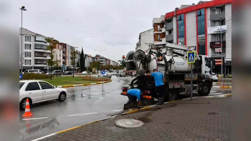 BASKİ Ekipleri Sağanak Yağışlara Karşı 7/24 Sahada