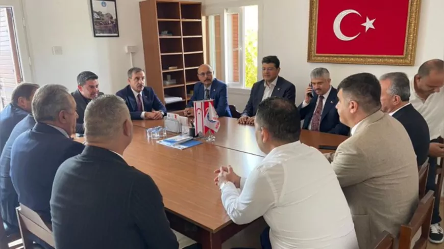 Türkiye Kamu-Sen’den KKTC’ye Ziyaret: Kıbrıs Türk Memur-Sen’in Yeni Yönetimine Tebrik