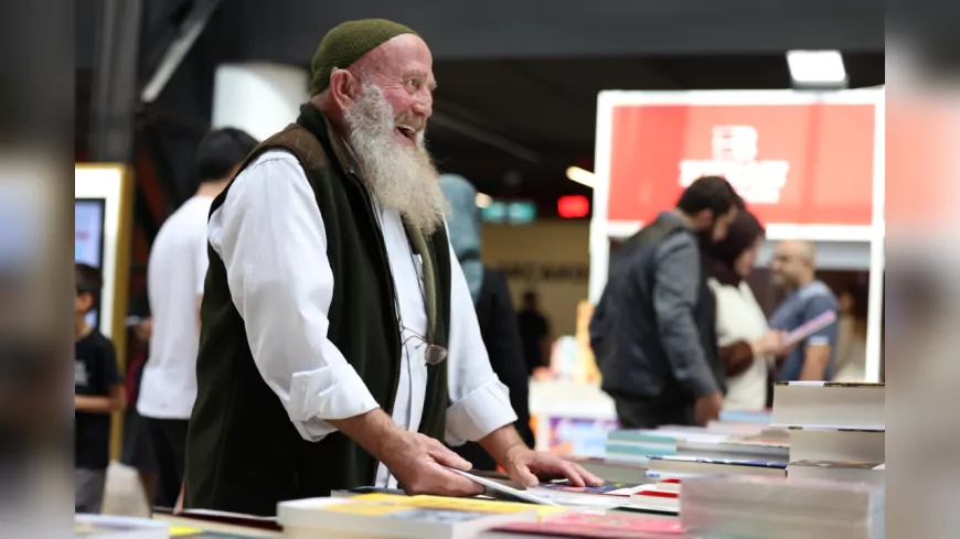 Kocaeli Kitap Fuarı’nın Değişmeyen Yüzü: Maksut Amca “Kitap Benim Hayatım” Diyor