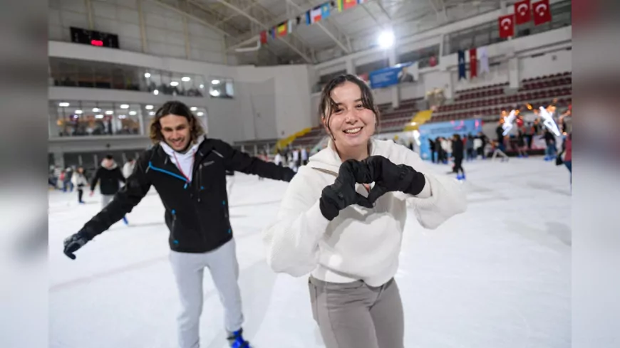 İzmir’in Buz Sporları Salonu Yeni Sezona Hazır: Ücretsiz Seanslar ve Eğitimler Başlıyor