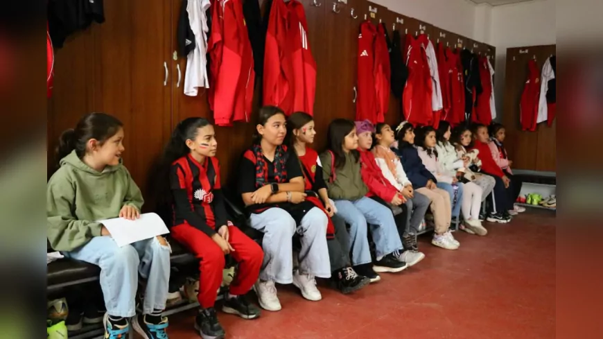 Eskişehirspor Tesisleri Kız Çocuklarına Kapılarını Açtı