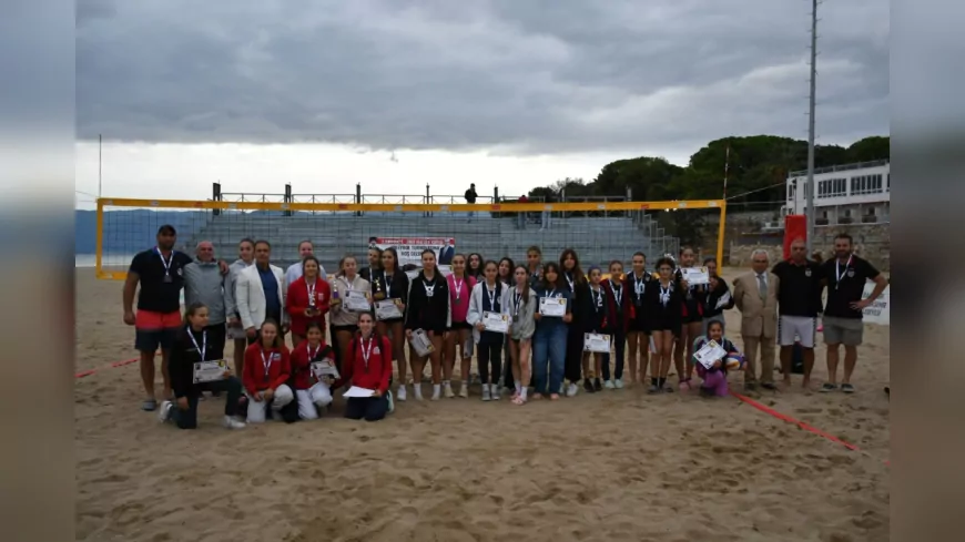 Balıkesir’de Kız Çocuklarına Voleybol Coşkusu