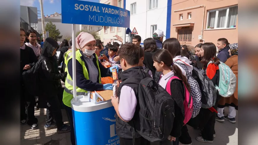 Tepebaşı Belediyesi’nden Öğrencilere Beslenme Desteği